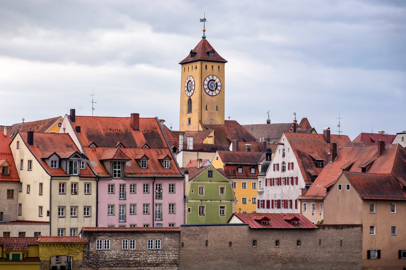 レーゲンスブルク旧市街とシュタットアムホーフ 世界遺産を学ぶ